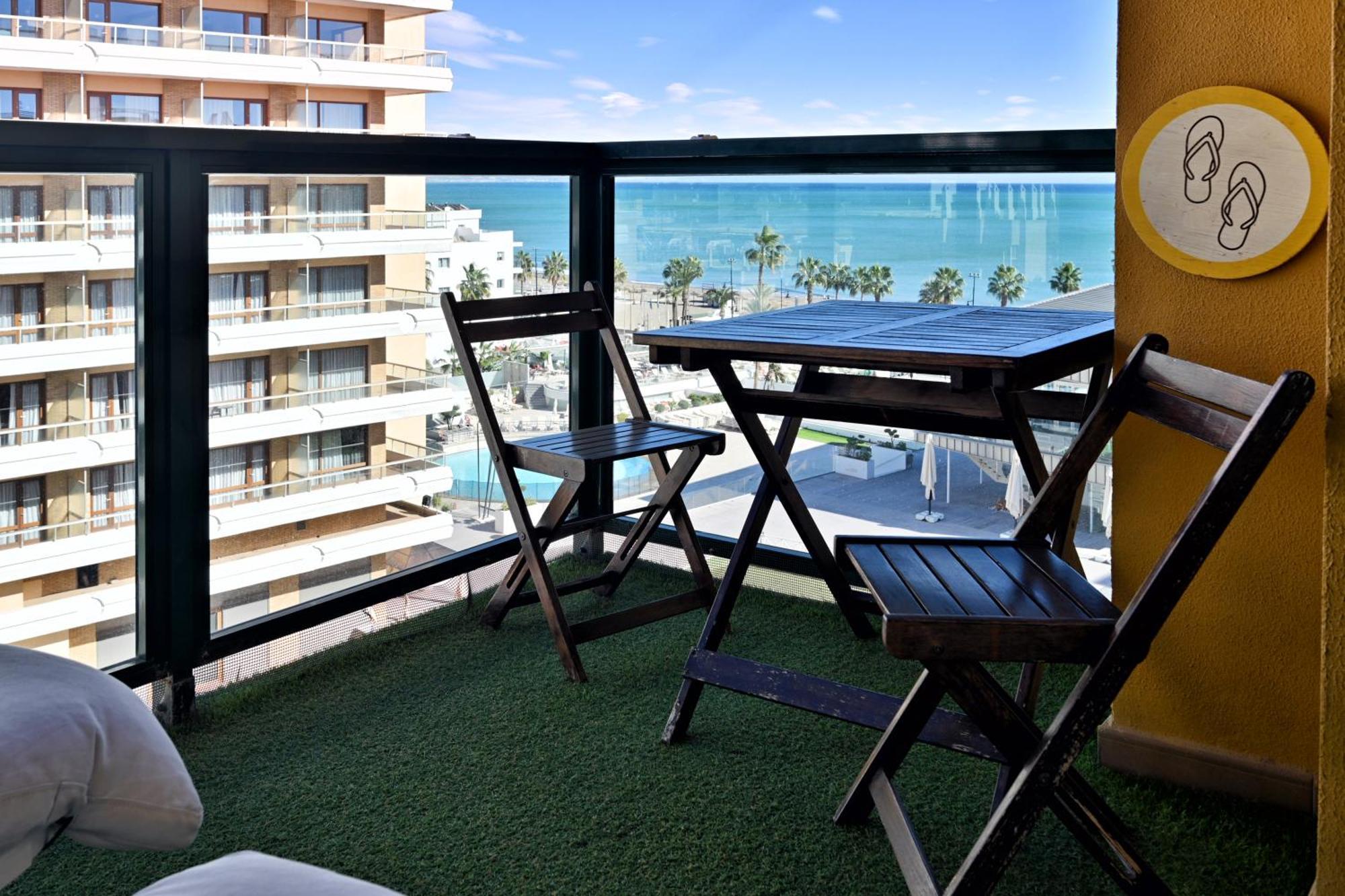 Love Rent4 Malaga Playa Del Bajondillo Торремолинос Экстерьер фото